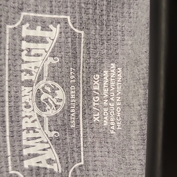 American Eagle XL Raglan Thermal Charcoal/Gray Long Sleeve Shirt - Picture 2 of 4